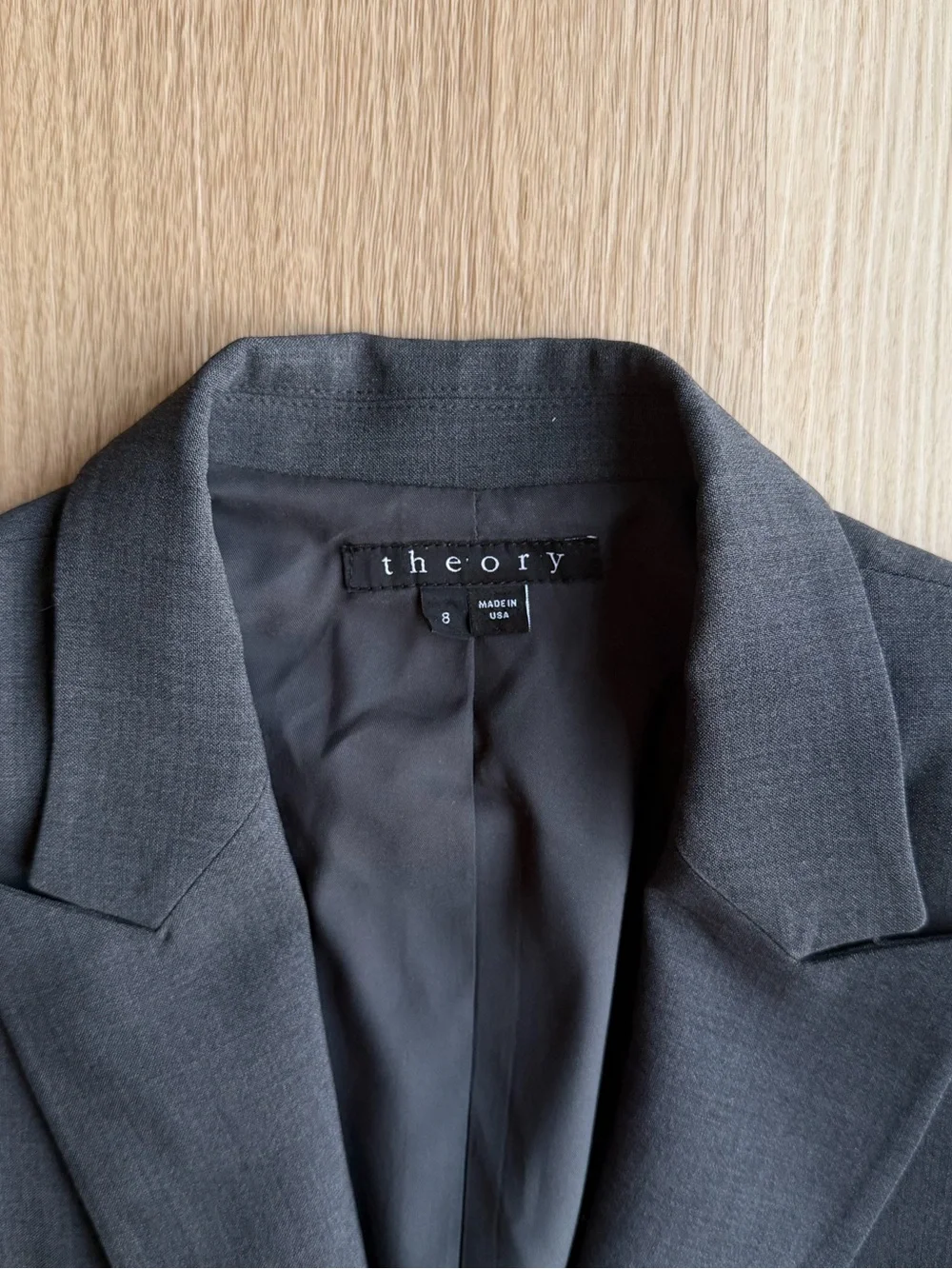 Theory sleek single